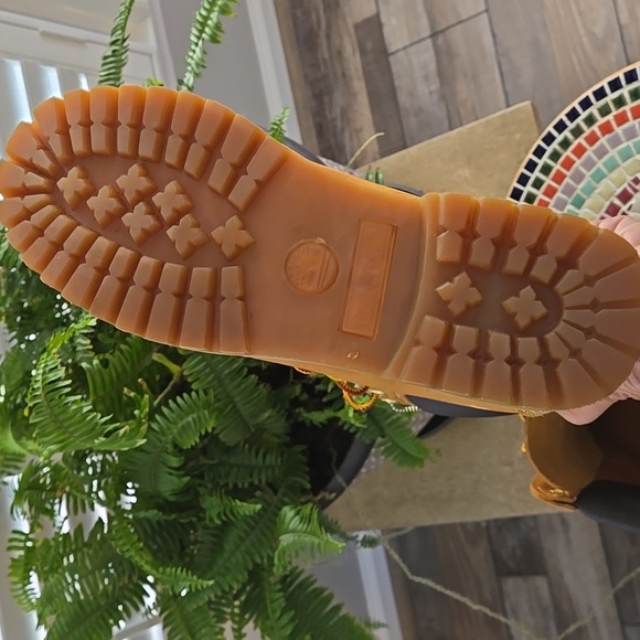 Timberland 6" Waterproof Boot - Picture 11 of 15